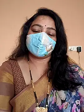 neelu-hoty online show from 02.05.25