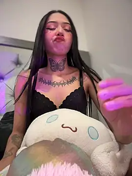 ANDREA FERRY online show from 02.21.25