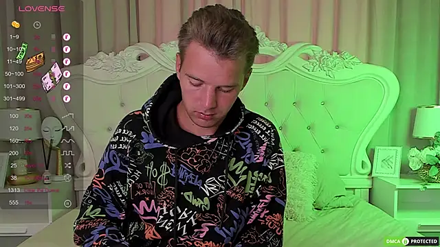 ArthurWhitee online show from 11.28.25