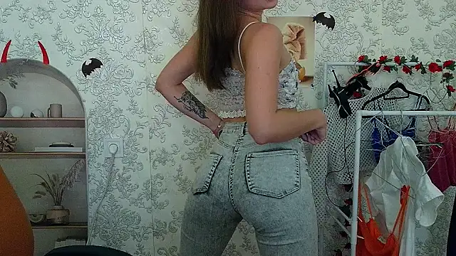  Barbie Kiss  online show from 11.01.25