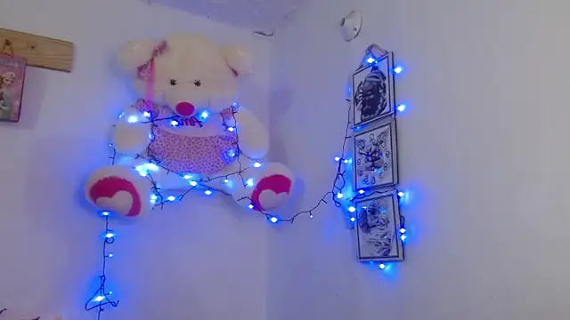 Snapshot of SexyTokio4 chatting on 01.14.25 SexyTokio4 online show from 01.14.25