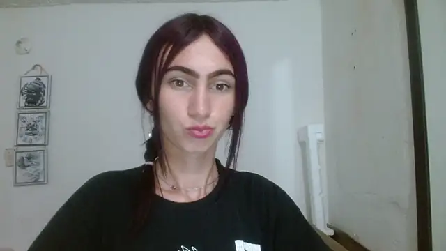 Snapshot of SexyTokio4 chatting on 02.06.25 SexyTokio4 online show from 02.06.25