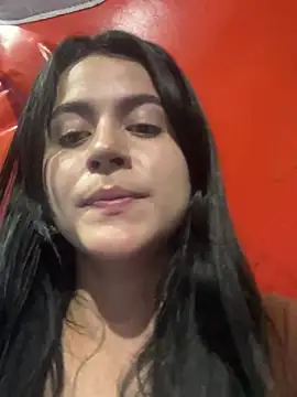 Snapshot of CoralineKam1 chatting on 03.04.25 CoralineKam1 online show from 03.04.25
