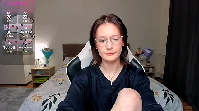 DearLia online show from 02.13.25