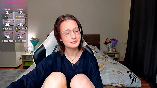 DearLia online show from 02.13.25