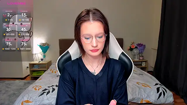 DearLia online show from 02.14.25