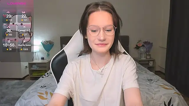 DearLia online show from 02.23.25