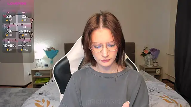 DearLia online show from 02.27.25