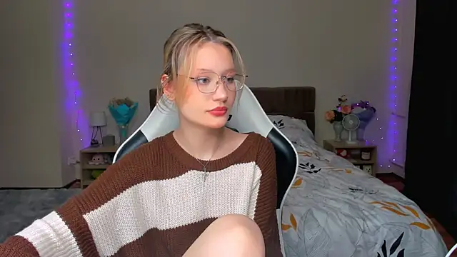 DearLia online show from 09.21.25