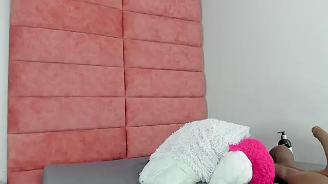 Hanna lens online show from 11.02.25