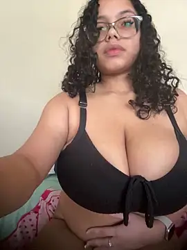 Snapshot of kelsmx chatting on 01.21.25 kelsmx online show from 01.21.25