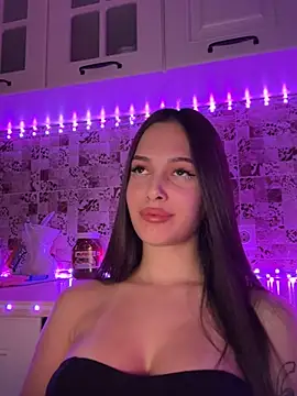 EricaWalls online show from 02.07.25