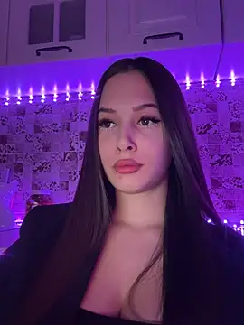 EricaWalls online show from 02.08.25