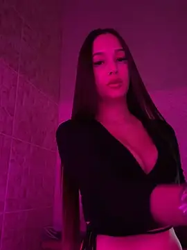 EricaWalls online show from 02.20.25