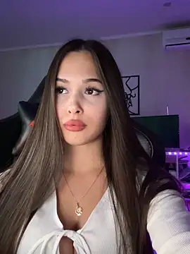 EricaWalls online show from 09.19.25