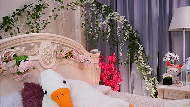 MonaEldon online show from 11.24.25