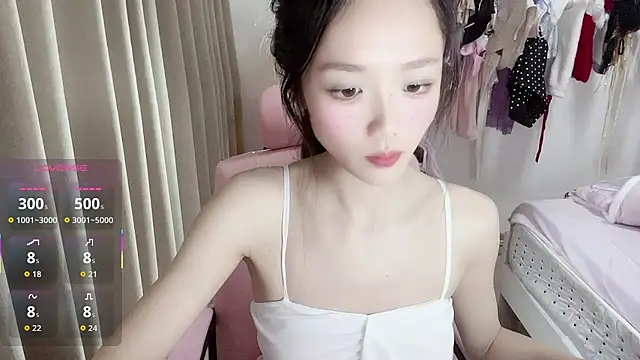 Snapshot of Puff-521 chatting on 02.13.26 Puff-521 online show from 02.13.26