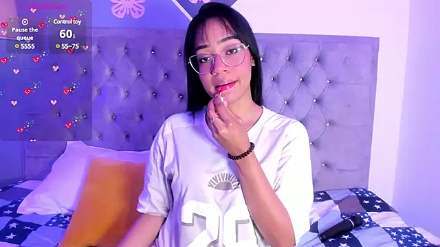 Snapshot of AriannaDavis chatting on 02.28.25 AriannaDavis online show from 02.28.25