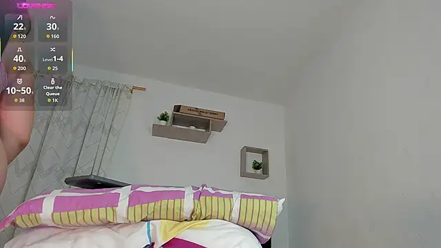 katrina moore online show from 10.04.25