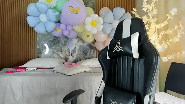 Danna topless online show from 04.01.26