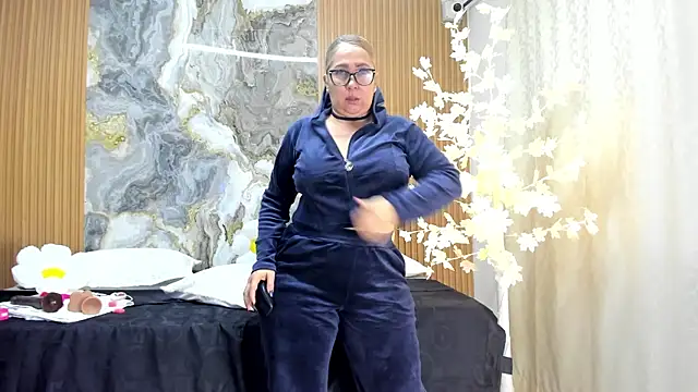 Danna topless online show from 04.16.26