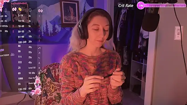 lovelylucyy online show from 01.04.25