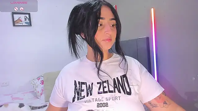 curvy jhacky online show from 09.12.25