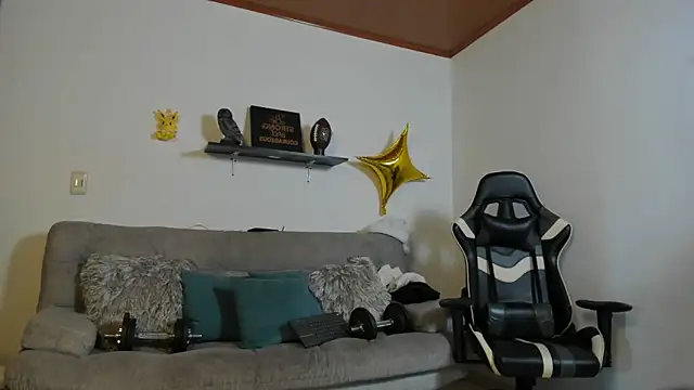 julian wallace online show from 10.29.25