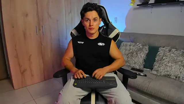 julian wallace online show from 02.24.26