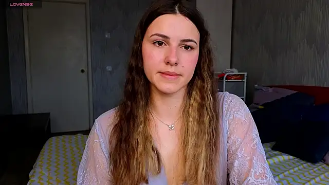 sophia euphoriaa online show from 05.04.26
