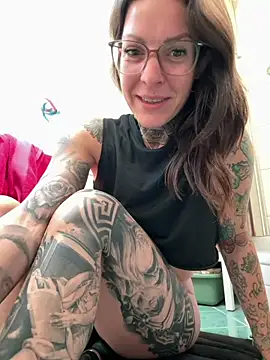 BrownieyQueen online show from 06.18.26