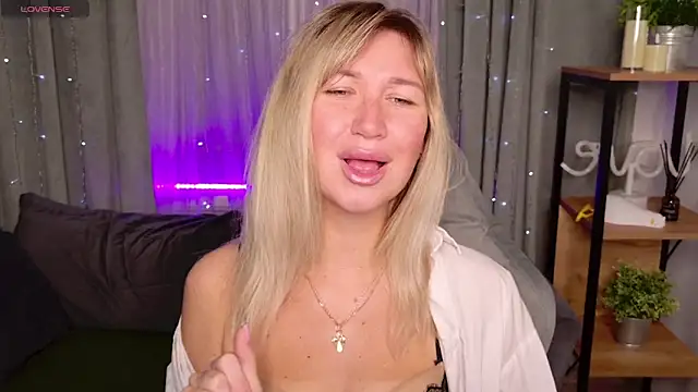 MilaBott online show from 09.10.25