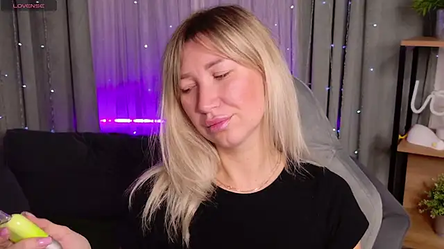 MilaBott online show from 09.18.25