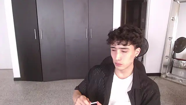 gojo satoru 18 online show from 03.04.25