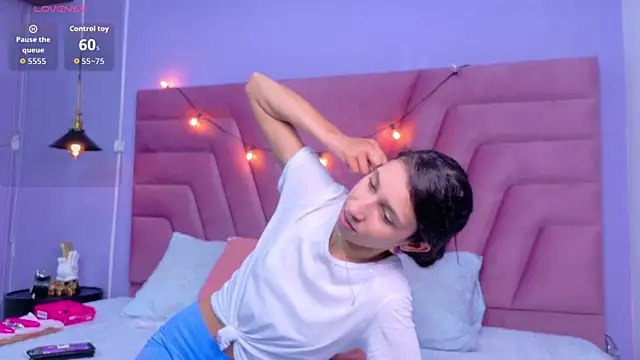 Beautifulskinny18 online show from 01.11.26