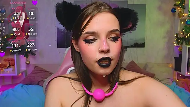Snapshot of DorisGaillard chatting on 01.10.25 DorisGaillard online show from 01.10.25