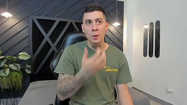 Yeiko Romero  online show from 12.26.24