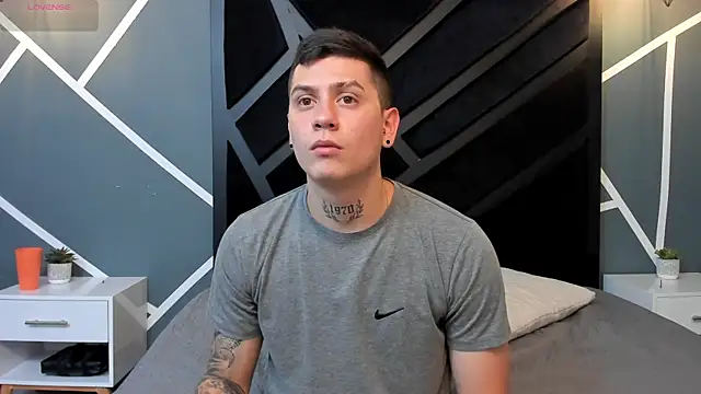 Yeiko Romero  online show from 01.15.25