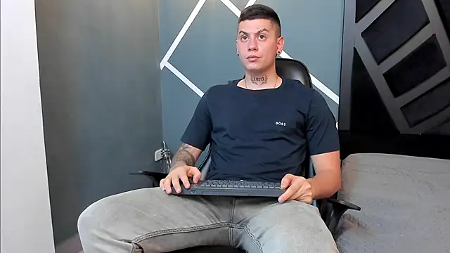 Yeiko Romero  online show from 01.18.25