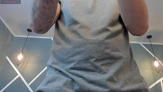 Yeiko Romero  online show from 03.22.25