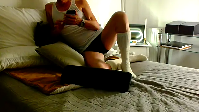 ImYourXtoy online show from 02.13.26