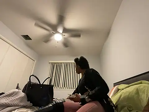 wynterheat online show from 01.30.25