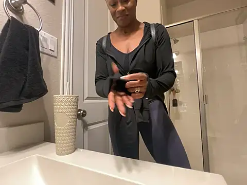 wynterheat online show from 12.18.25