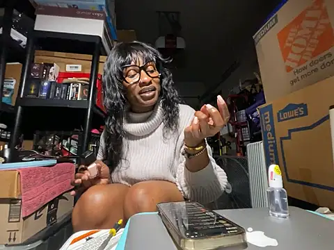 Snapshot of wynterheat chatting on 05.23.26 wynterheat online show from 05.23.26