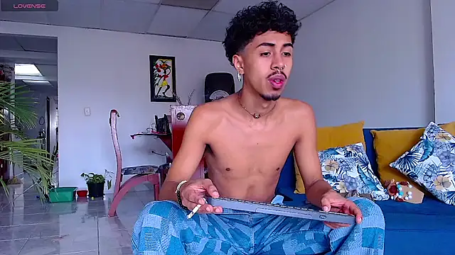 RyanRizzo online show from 01.12.25