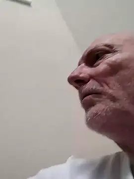 Snapshot of OlderPerv61 chatting on 12.12.24 OlderPerv61 online show from 12.12.24