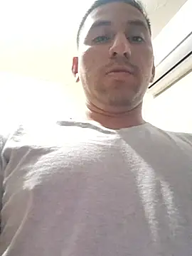 Snapshot of littleboyhot95 chatting on 10.14.25 littleboyhot95 online show from 10.14.25