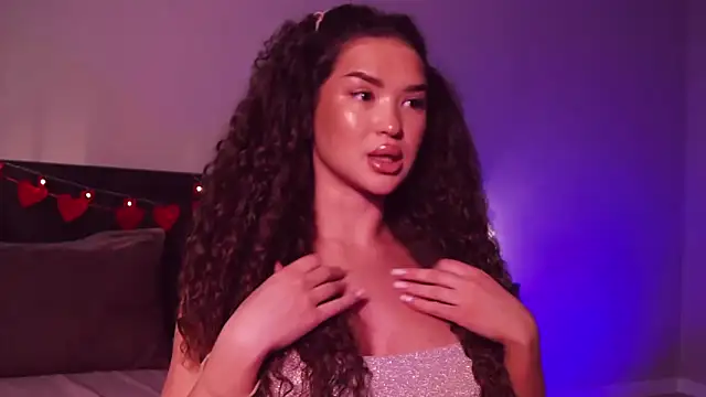 Denise Garciia online show from 02.12.25