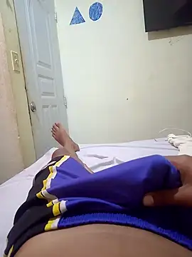 Snapshot of Jeanfamoso chatting on 10.17.25 Jeanfamoso online show from 10.17.25