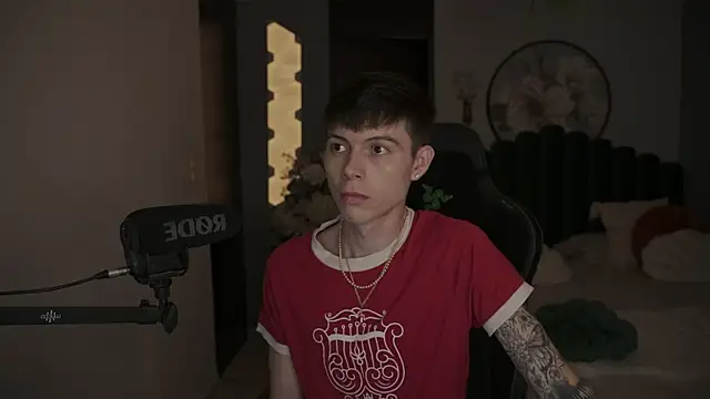 Snapshot of IsmaelRichardson chatting on 03.19.25 IsmaelRichardson online show from 03.19.25